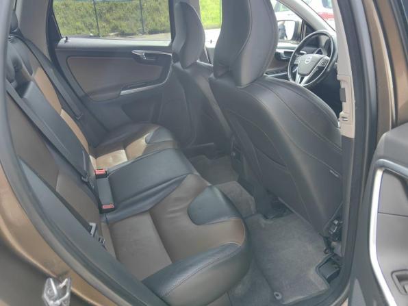 Volvo XC60 I Рестайлинг с пробегом 2015 года, цена 1 590 000 рублей, 245000 км, внедорожник, Автокод Объявления
