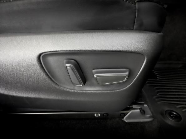 Toyota Land Cruiser 300 Series с пробегом 2021 года, цена 9 500 000 рублей, 52262 км, внедорожник, Автокод Объявления