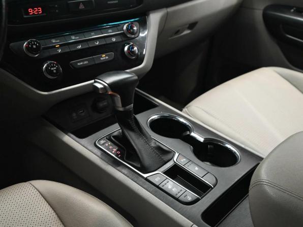Kia Carnival III с пробегом 2020 года, цена 3 200 000 рублей, 122400 км, минивэн, Автокод Объявления