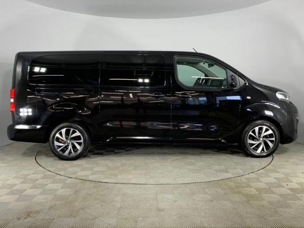 Peugeot Traveller I с пробегом 2019 года, цена 2 340 000 рублей, 107414 км, минивэн, Автокод Объявления