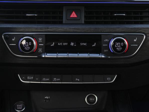 Audi A4 V (B9) Рестайлинг с пробегом 2020 года, цена 3 319 000 рублей, 94000 км, седан, Автокод Объявления