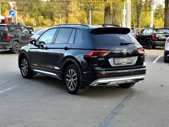 Volkswagen Tiguan II с пробегом 2019 года, цена 2 499 000 рублей, 64240 км, внедорожник, Автокод Объявления