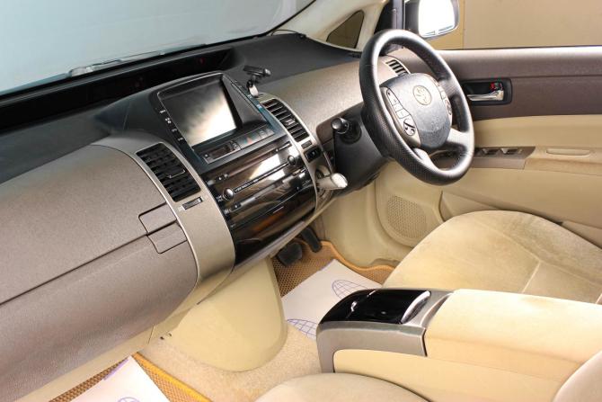 Toyota Prius II Рестайлинг (XW20) с пробегом 2008 года, цена 679 000 рублей, 309000 км, лифтбек, Автокод Объявления