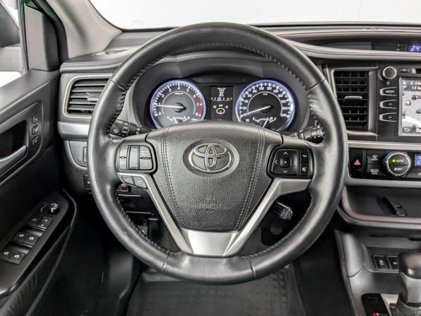 Toyota Highlander III (XU50) с пробегом 2015 года, цена 3 399 000 рублей, 131559 км, внедорожник, Автокод Объявления