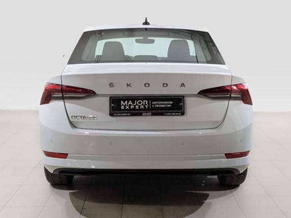 Skoda Octavia IV (A8) с пробегом 2021 года, цена 2 370 000 рублей, 75847 км, лифтбек, Автокод Объявления