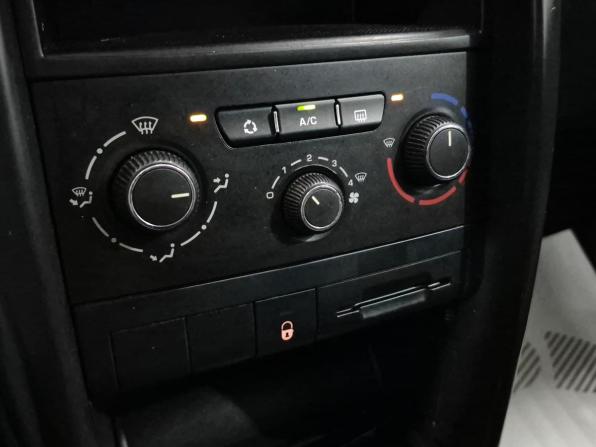 Peugeot 207 I с пробегом 2009 года, цена 340 000 рублей, 173135 км, хэтчбек, Автокод Объявления