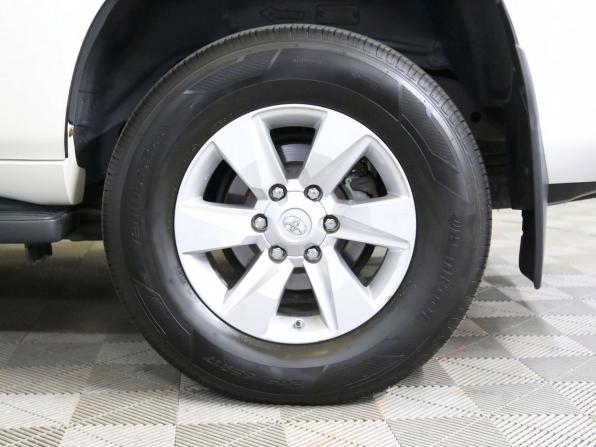 Toyota Land Cruiser Prado 150 Series Рестайлинг 3 с пробегом 2022 года, цена 6 890 000 рублей, 53175 км, внедорожник, Автокод Объявления