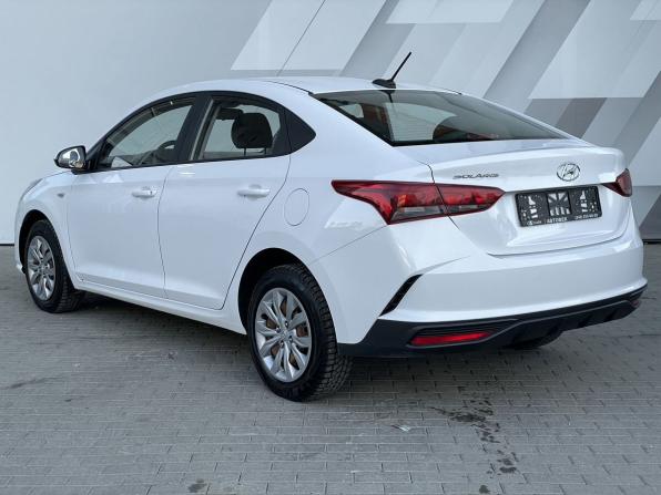 Hyundai Solaris II Рестайлинг с пробегом 2022 года, цена 1 590 000 рублей, 84087 км, седан, Автокод Объявления