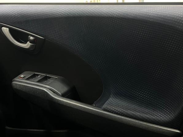 Honda Fit II с пробегом 2010 года, цена 830 000 рублей, 105000 км, хэтчбек, Автокод Объявления