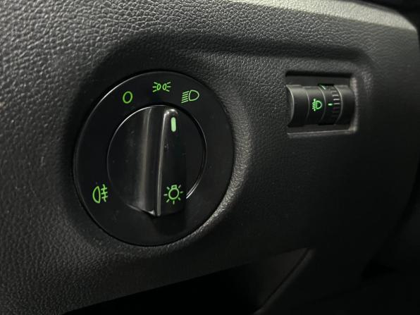 Skoda Fabia II Рестайлинг с пробегом 2012 года, цена 385 000 рублей, 160000 км, хэтчбек, Автокод Объявления