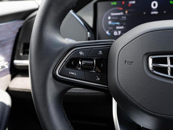 Geely Monjaro I с пробегом 2024 года, цена 3 349 009 рублей, 26163 км, внедорожник, Автокод Объявления
