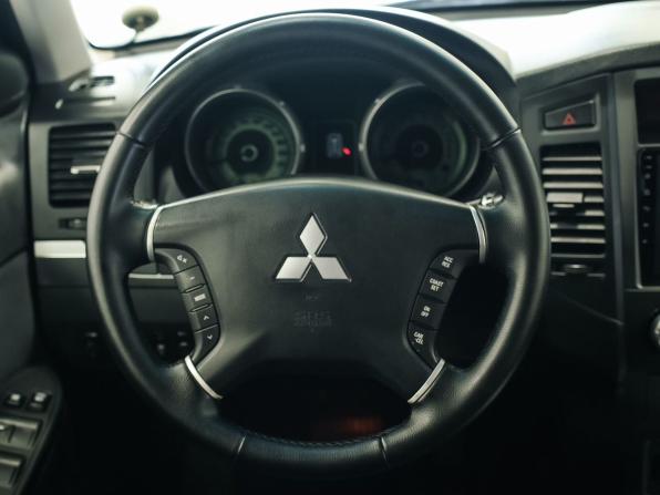 Mitsubishi Pajero IV Рестайлинг 1 с пробегом 2011 года, цена 1 766 000 рублей, 193897 км, внедорожник, Автокод Объявления