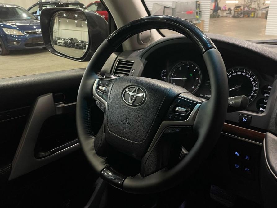 Toyota Land Cruiser 200 Series Рестайлинг 2 Пермь  - изображение 16