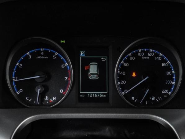 Toyota RAV4 IV (XA40) Рестайлинг с пробегом 2017 года, цена 2 699 000 рублей, 121676 км, внедорожник, Автокод Объявления