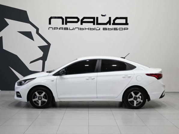 Hyundai Solaris II с пробегом 2017 года, цена 1 029 900 рублей, 108000 км, седан, Автокод Объявления