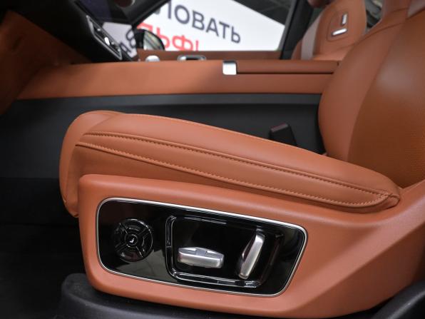 Li Auto (Lixiang) L7 I Рестайлинг с пробегом 2024 года, цена 5 980 000 рублей, 43000 км, внедорожник, Автокод Объявления