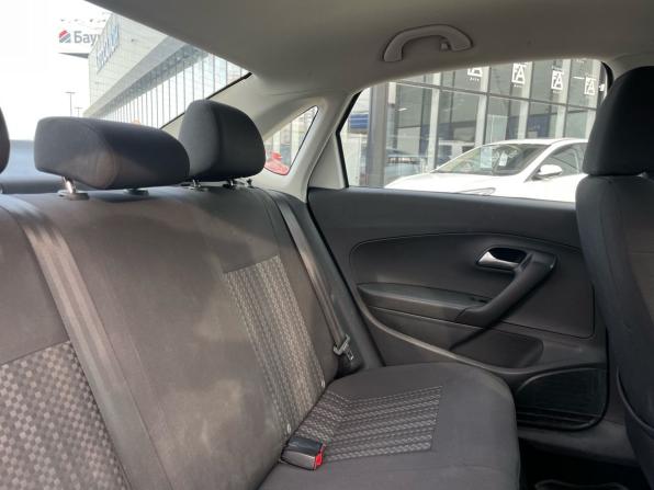 Volkswagen Polo V Рестайлинг с пробегом 2019 года, цена 870 000 рублей, 245000 км, седан, Автокод Объявления