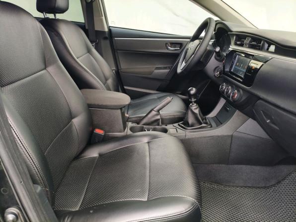 Toyota Corolla XI (E160 E170 E180) с пробегом 2013 года, цена 1 060 000 рублей, 163584 км, седан, Автокод Объявления