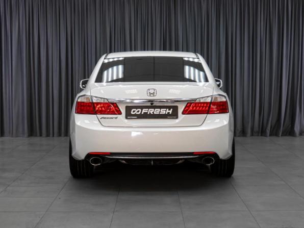 Honda Accord IX с пробегом 2013 года, цена 1 610 000 рублей, 234825 км, седан, Автокод Объявления