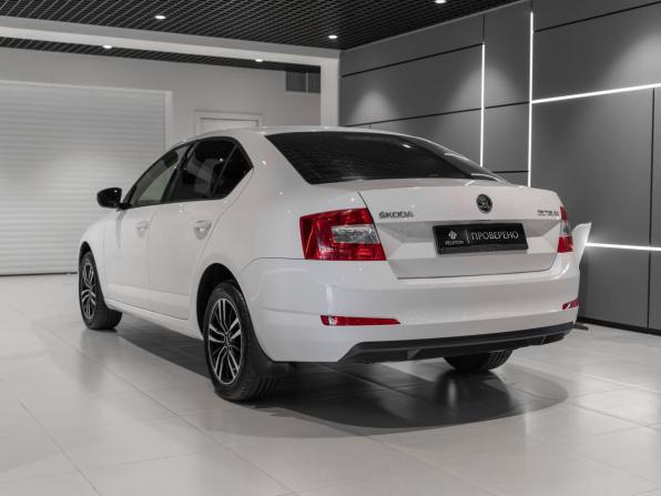 Skoda Octavia III (A7) с пробегом 2014 года, цена 960 000 рублей, 230000 км, лифтбек, Автокод Объявления