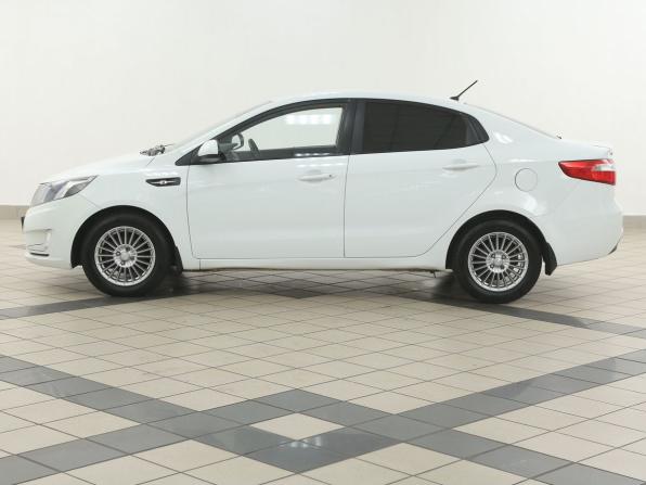 Kia Rio III с пробегом 2014 года, цена 655 000 рублей, 232000 км, седан, Автокод Объявления