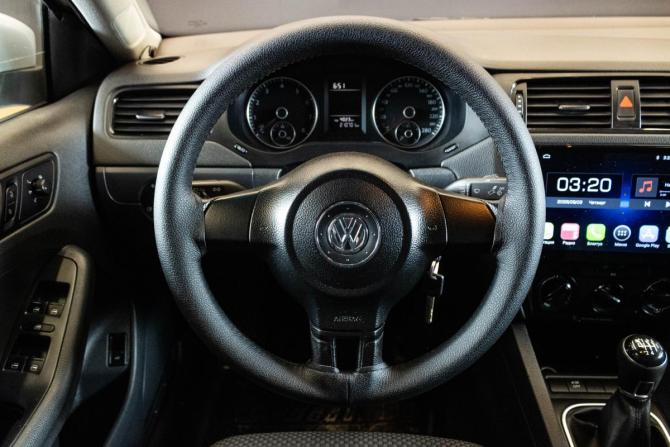 Volkswagen Jetta VI с пробегом 2014 года, цена 990 000 рублей, 210701 км, седан, Автокод Объявления
