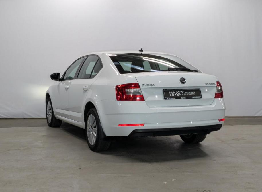 Skoda Octavia III (A7) Рестайлинг Санкт-Петербург  - изображение 7