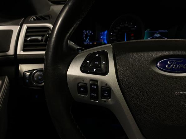 Ford Explorer V с пробегом 2015 года, цена 2 300 000 рублей, 144677 км, внедорожник, Автокод Объявления