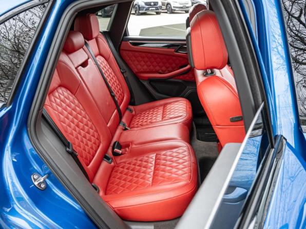 Porsche Macan I с пробегом 2015 года, цена 3 330 000 рублей, 123350 км, внедорожник, Автокод Объявления