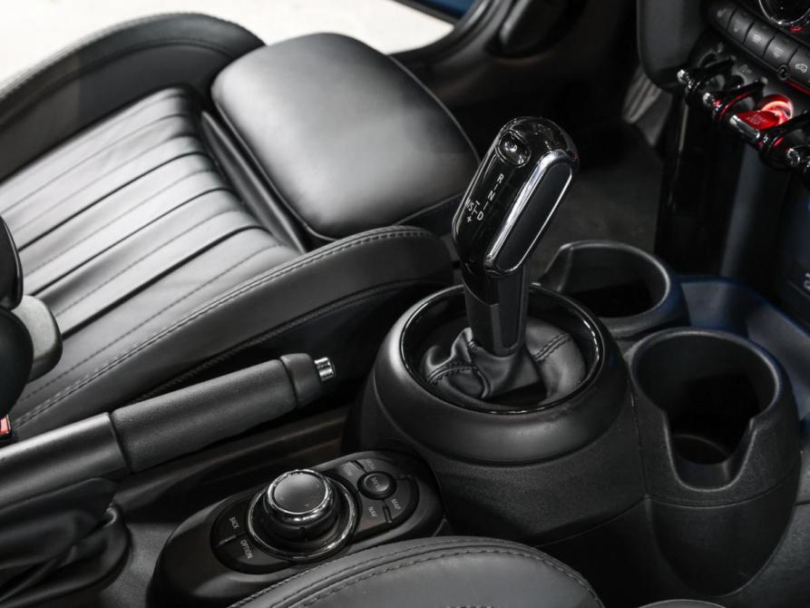 Mini Hatch III (F55/F56) Рестайлинг 2 Москва  - изображение 12