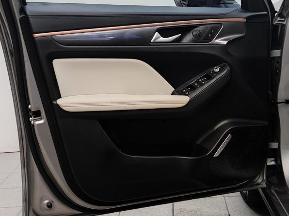 Haval Jolion I Рестайлинг с пробегом 2024 года, цена 2 400 000 рублей, 39622 км, внедорожник, Автокод Объявления
