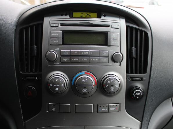 Hyundai H-1 II с пробегом 2014 года, цена 1 580 000 рублей, 228365 км, минивэн, Автокод Объявления