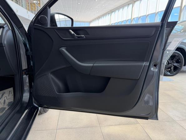 Skoda Rapid I с пробегом 2014 года, цена 1 150 000 рублей, 141000 км, лифтбек, Автокод Объявления