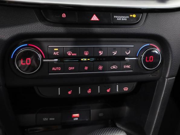 Kia Ceed III Рестайлинг с пробегом 2021 года, цена 2 099 000 рублей, 93489 км, универсал, Автокод Объявления