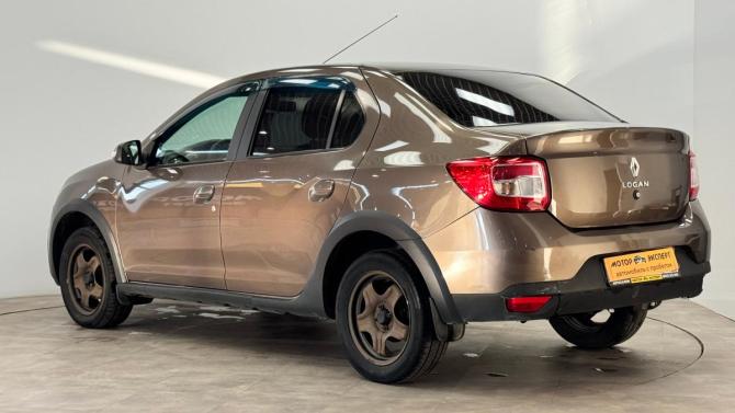 Renault Logan II Рестайлинг с пробегом 2020 года, цена 640 000 рублей, 453740 км, седан, Автокод Объявления