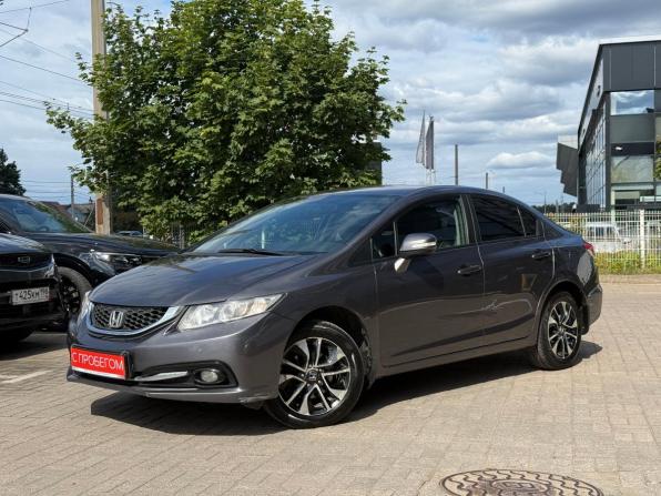 Honda Civic IX Рестайлинг с пробегом 2014 года, цена 1 099 000 рублей, 168000 км, седан, Автокод Объявления