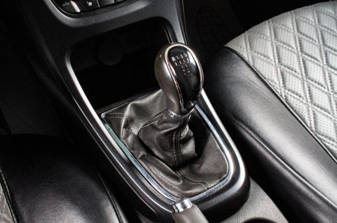 Opel Astra J с пробегом 2010 года, цена 599 000 рублей, 136000 км, хэтчбек, Автокод Объявления