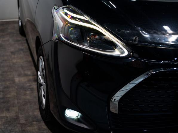 Toyota Sienta II Рестайлинг с пробегом 2019 года, цена 1 415 000 рублей, 100360 км, компактвэн, Автокод Объявления