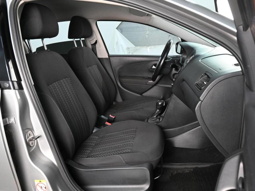Volkswagen Polo V Рестайлинг Ростов-на-Дону  - изображение 8
