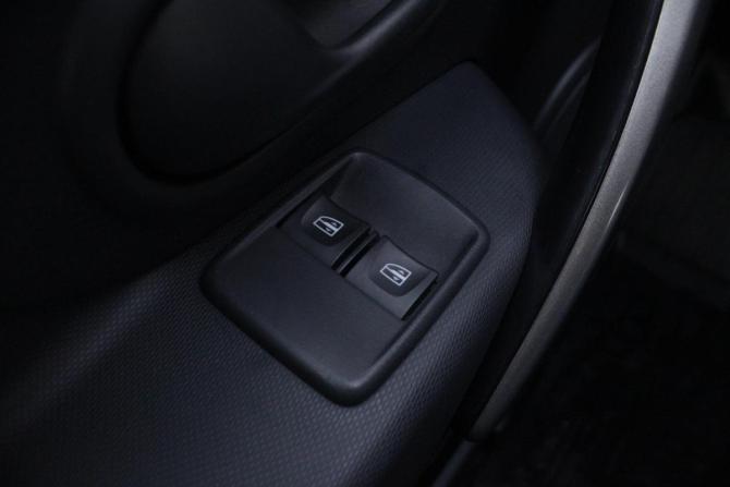 Renault Sandero II Рестайлинг с пробегом 2022 года, цена 1 410 000 рублей, 47047 км, хэтчбек, Автокод Объявления