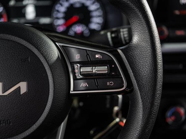 Kia K3 II Рестайлинг с пробегом 2024 года, цена 2 100 000 рублей, 22120 км, седан, Автокод Объявления