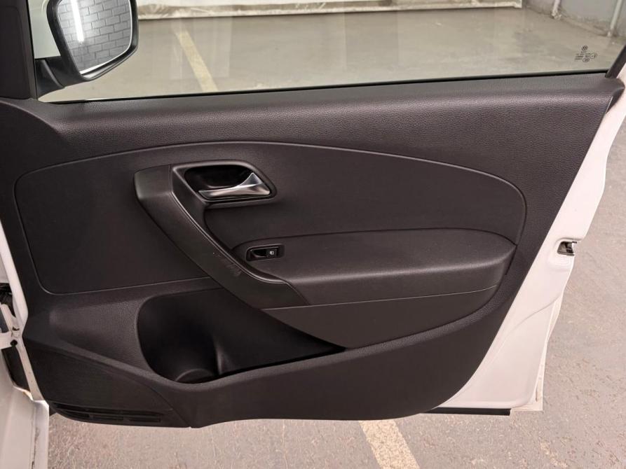Volkswagen Polo V Екатеринбург  - изображение 28