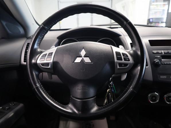 Mitsubishi Outlander II Рестайлинг с пробегом 2010 года, цена 989 000 рублей, 167449 км, внедорожник, Автокод Объявления