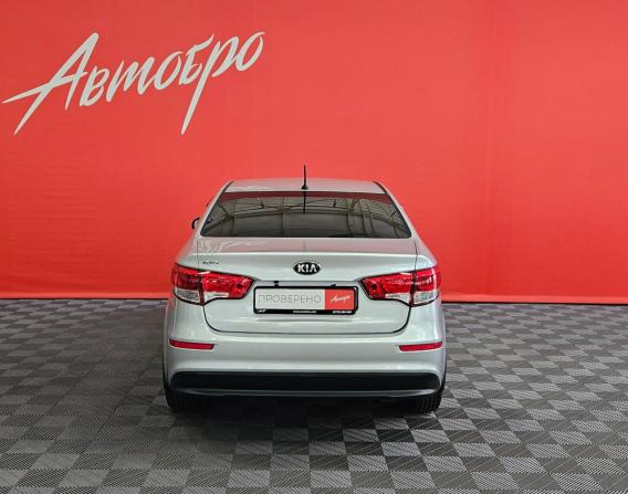 Kia Rio III Рестайлинг с пробегом 2015 года, цена 1 049 000 рублей, 158702 км, седан, Автокод Объявления