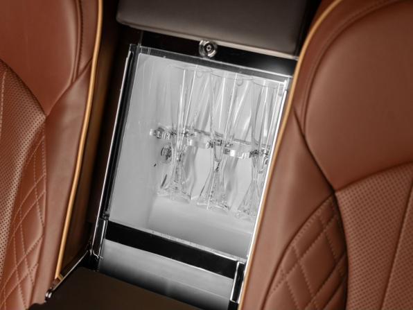 Bentley Mulsanne II Рестайлинг с пробегом 2017 года, цена 18 000 000 рублей, 152000 км, седан, Автокод Объявления