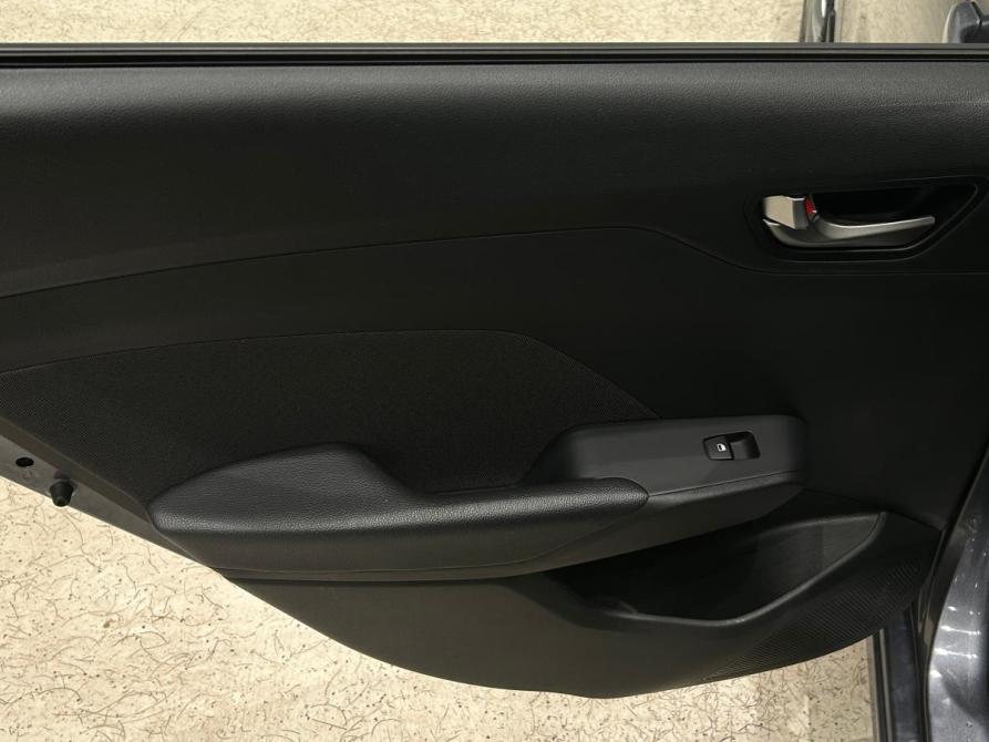 Hyundai Solaris II Санкт-Петербург  - изображение 14