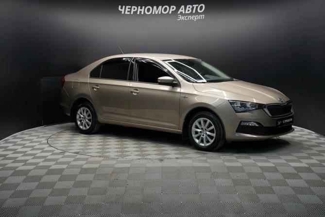 Skoda Rapid II с пробегом 2021 года, цена 1 825 000 рублей, 55300 км, лифтбек, Автокод Объявления