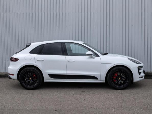 Porsche Macan I с пробегом 2016 года, цена 3 599 000 рублей, 142334 км, внедорожник, Автокод Объявления