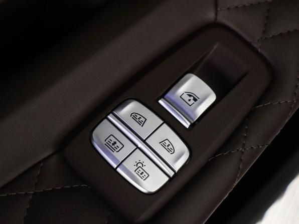 BMW 7 серии VI (G11/G12) Рестайлинг с пробегом 2021 года, цена 9 065 925 рублей, 43121 км, седан, Автокод Объявления