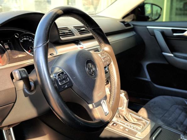 Volkswagen Passat B7 с пробегом 2014 года, цена 1 199 000 рублей, 237016 км, седан, Автокод Объявления
